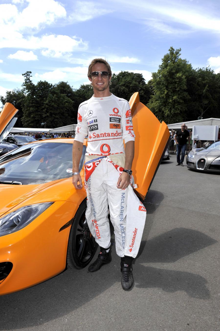  McLaren MP4-12C 2009 года  (фото 159 из 268)